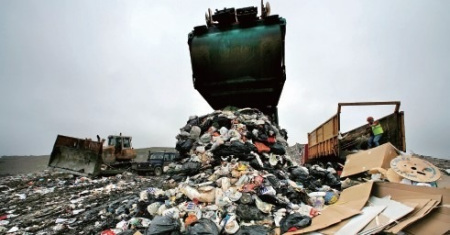 北京求解垃圾围城难题 处理能力严重不足